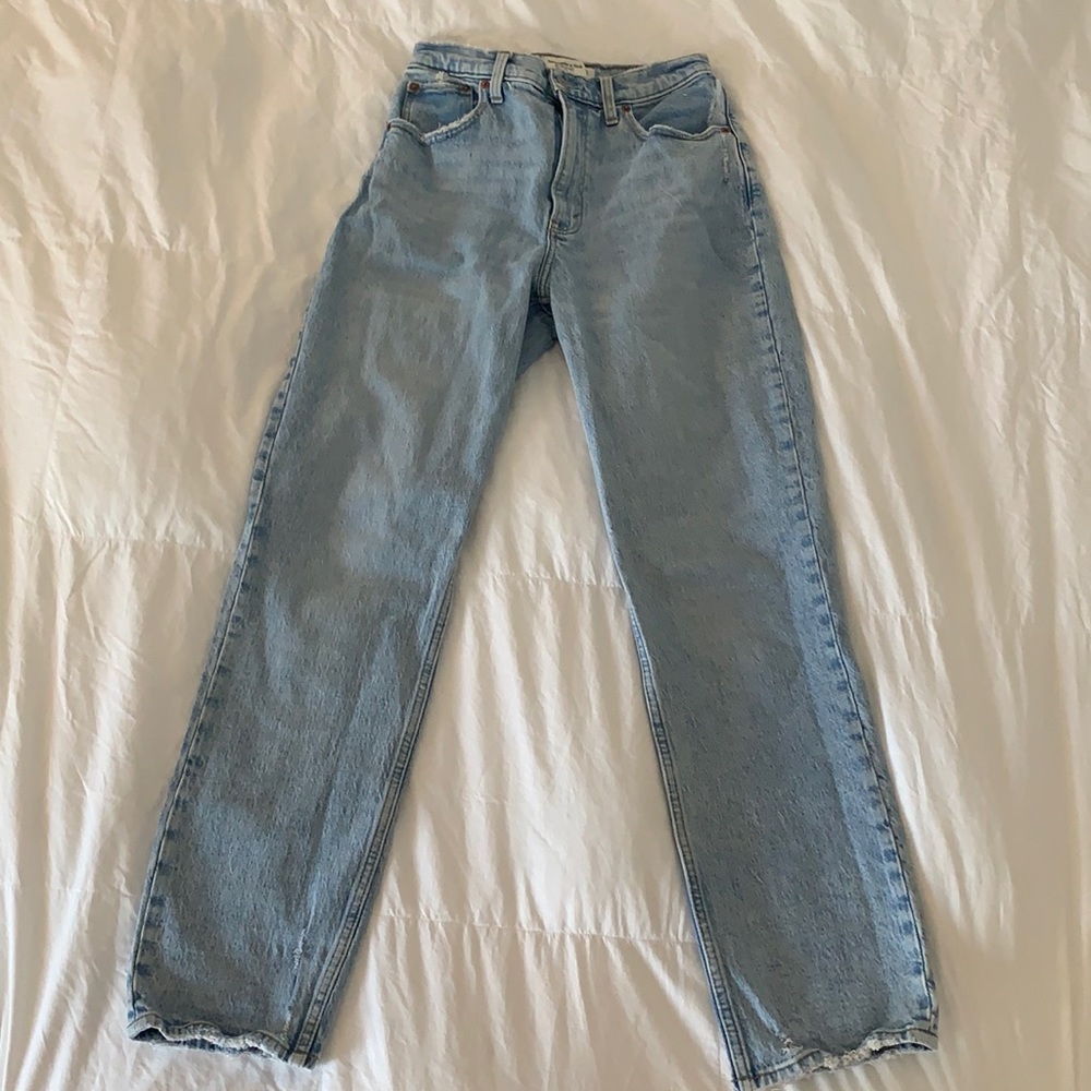 Abercrombie & Fitch Curve Love 90’s Straight Ultra High Rise Jean Size 4